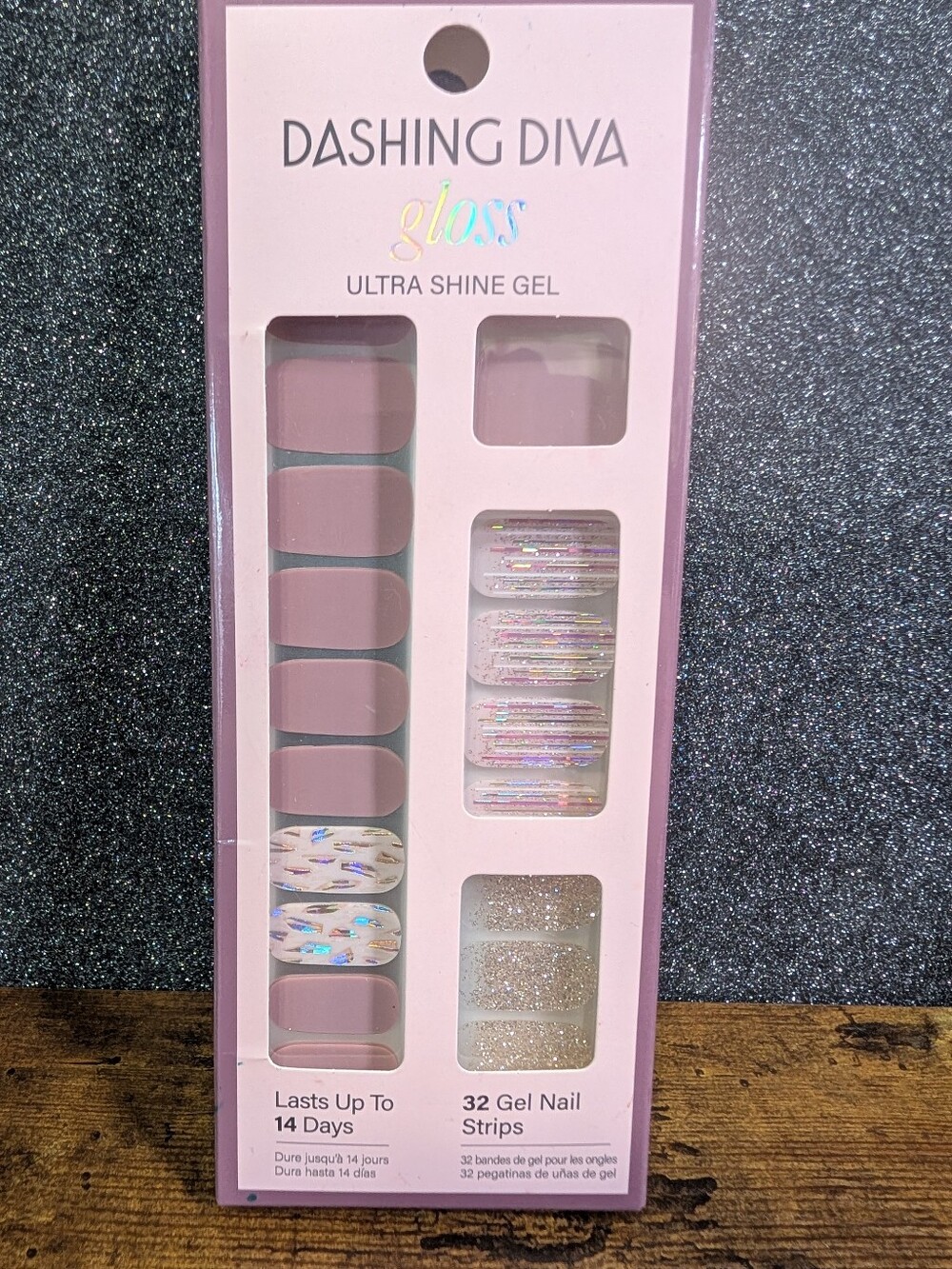 Dashing Diva Gloss After Glow 32 Gel Nail Strips Mauve Holographic